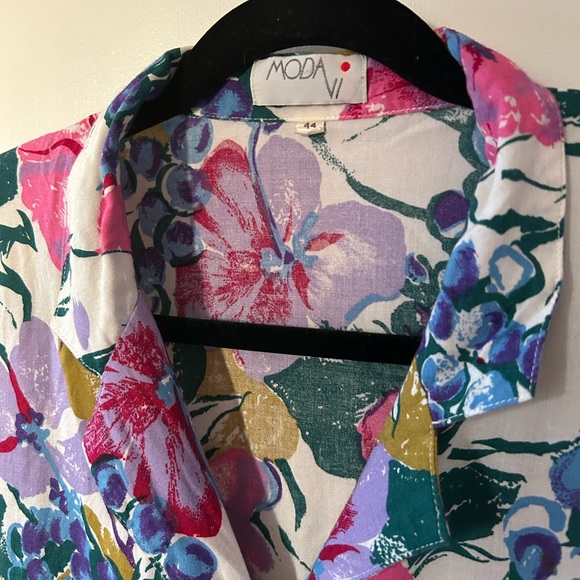 Vintage 1980s Hawaiian style shirt - Picture 2 of 3